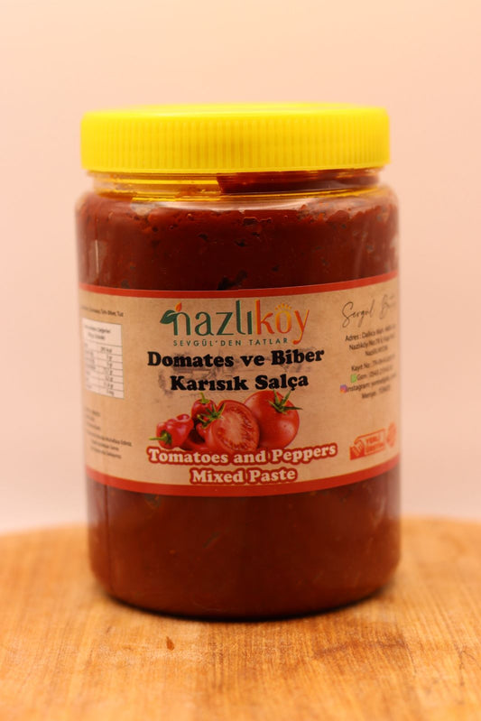 dolmalık biber ve domates salçası
